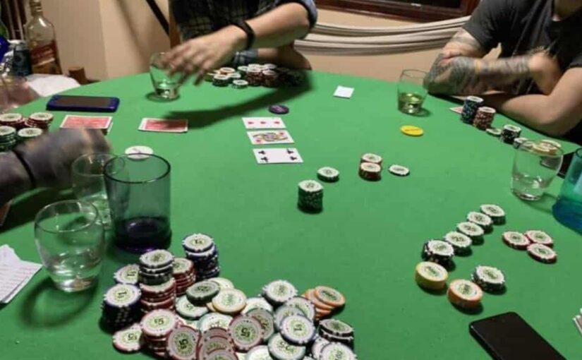 Evde Poker Gecesi – Kurallar, İpuçları ve Eğlence